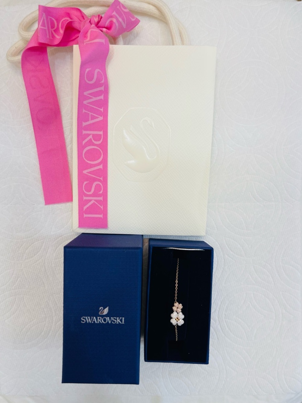 Swarovski Latisha Flower Bracelet Rose Gold Crystal NWT